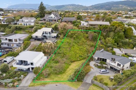 Photo of property in 19 Groves Road, Raumati Beach, Paraparaumu, 5032