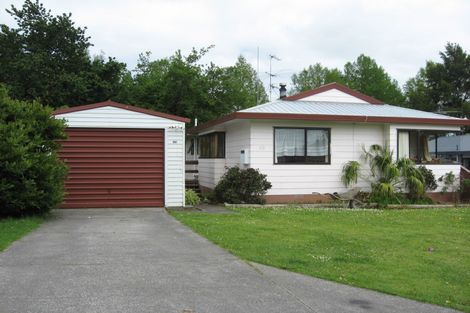 Photo of property in 8 Kowhai Place, Pukekohe, 2120