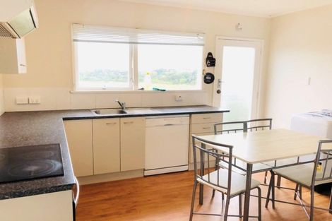 Photo of property in 71 College Road, Northcote, Auckland, 0627