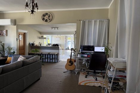 Photo of property in 57 Wellington Road, Kilbirnie, Wellington, 6022