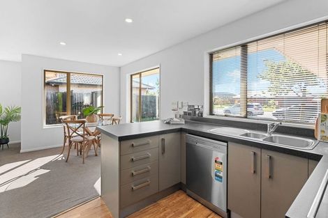 Photo of property in 23 Overbury Crescent, Rolleston, 7614