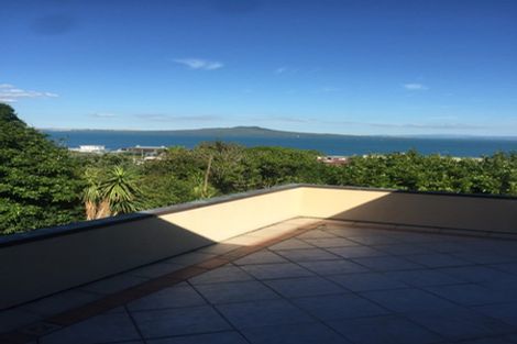 Photo of property in 2/2 Katui Street, Castor Bay, Auckland, 0620