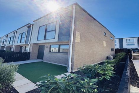 Photo of property in 43 Tukari Lane, Mangere Bridge, Auckland, 2022