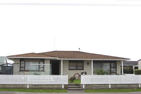 Photo of property in 194 Carrington Street, Lower Vogeltown, New Plymouth, 4310