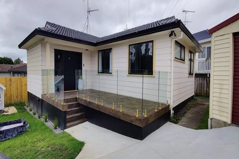 Photo of property in 95 Keegan Drive, Massey, Auckland, 0614