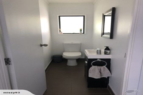 Photo of property in 15 Hawke Place, Pukekohe, 2120