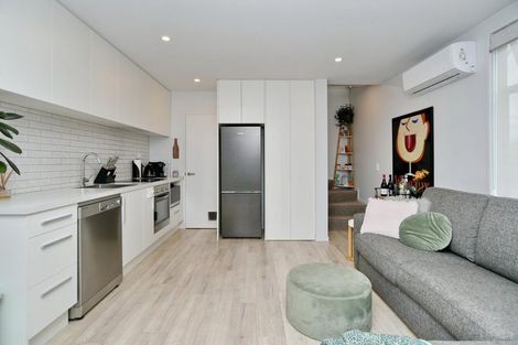 Photo of property in 8/10 New Brighton Road, Shirley, Christchurch, 8061