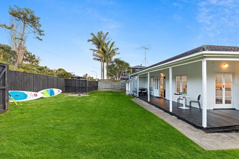 Photo of property in 1/86 Beach Road, Castor Bay, Auckland, 0620