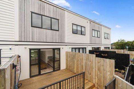 Photo of property in 6/2 Brandon Road, Glen Eden, Auckland, 0602