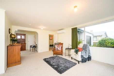 Photo of property in 24 Oaklea Avenue, Marton, 4710