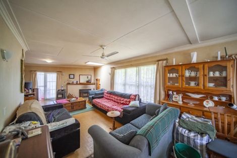 Photo of property in 81-83 Great North Road, Waipawa, 4210