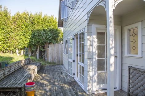 Photo of property in 26 Richards Avenue, Forrest Hill, Auckland, 0620