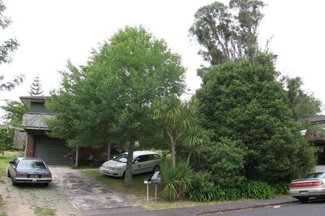 Photo of property in 10 Fairdale Place, Birkdale, Auckland, 0626