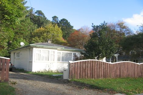 Photo of property in 50 Hine Road, Wainuiomata, Lower Hutt, 5014
