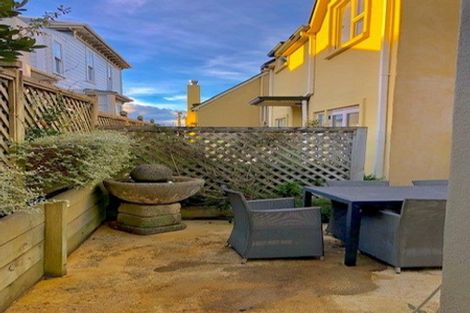 Photo of property in 60u3 Pirie Street, Mount Victoria, Wellington, 6011