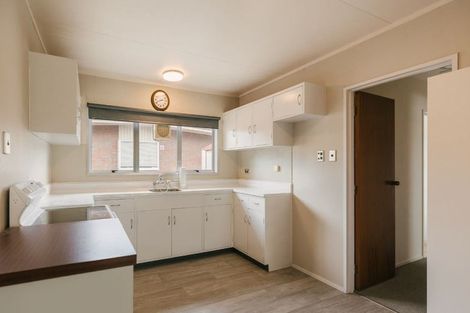 Photo of property in 57 Abraham Crescent, Milson, Palmerston North, 4414
