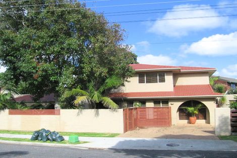 Photo of property in 1 Morrow Avenue, Bucklands Beach, Auckland, 2012