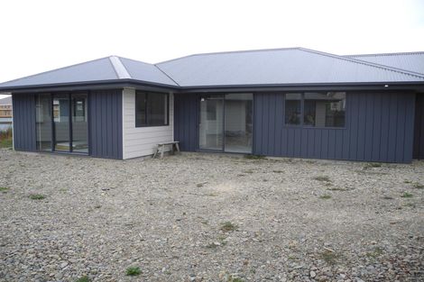 Photo of property in 4a Eric Batchelor Place, Waimate, 7924