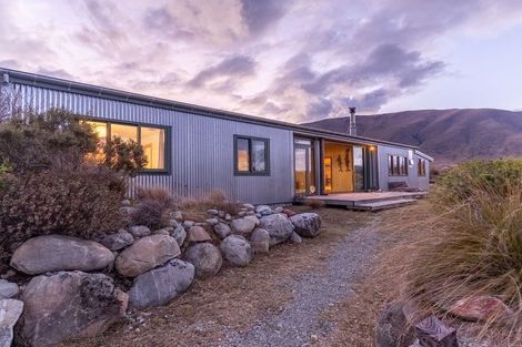 Photo of property in 320 Manuka Terrace, Ben Ohau, Twizel, 7999