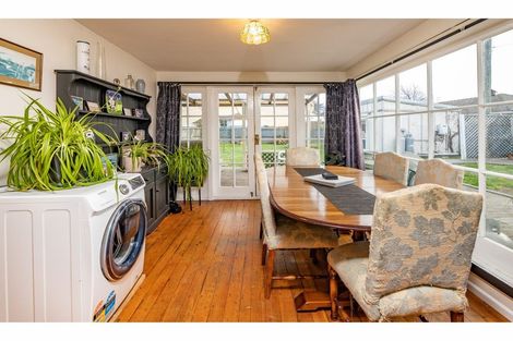 Photo of property in 77 Mathesons Road, Phillipstown, Christchurch, 8011