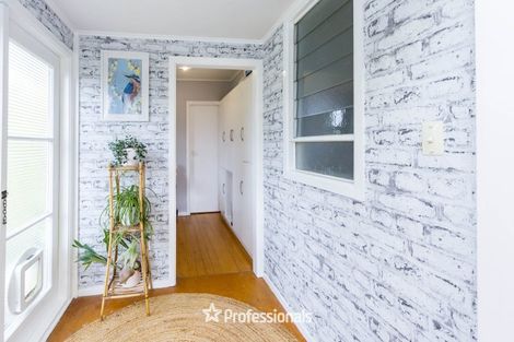 Photo of property in 25 Totara Park Road, Clouston Park, Upper Hutt, 5018