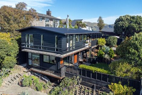 Photo of property in 65 Cannon Hill Crescent, Mount Pleasant, Christchurch, 8081