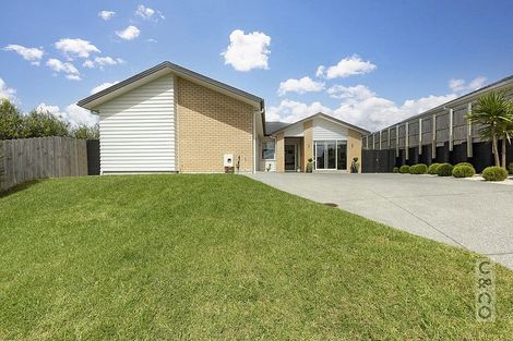 Photo of property in 14 Dinning Road, Riverhead, 0820