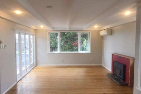 Photo of property in 8 Statesman Street, Henderson, Auckland, 0612