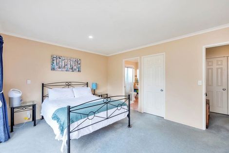 Photo of property in 45 Harvest Drive, Henderson, Auckland, 0612