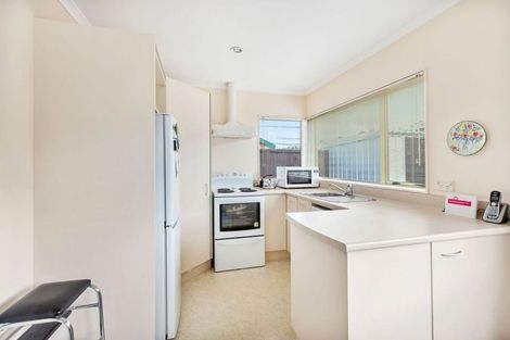 Photo of property in Miramar Villas, 23/3u Byron Street, Miramar, Wellington, 6022