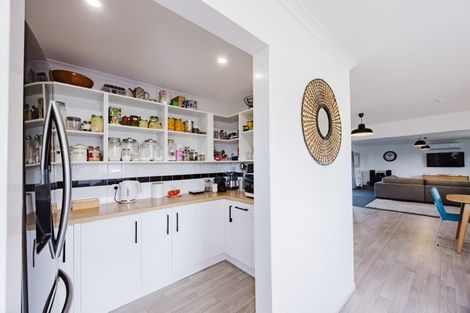 Photo of property in 2 Willow Grove, Waipukurau, 4200