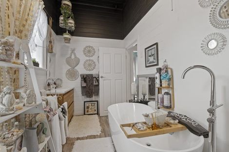 Photo of property in 88 Celia Street, Stratford, 4332