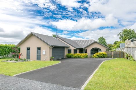 Photo of property in 71 Ayrshire Drive, Grandview Heights, Hamilton, 3200