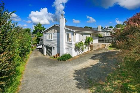 Photo of property in 962 East Coast Road, Northcross, Auckland, 0632