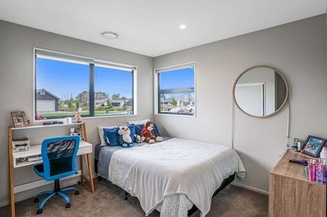 Photo of property in 18 Goldie Drive, Rangiora, 7400