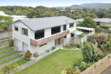 Photo of property in 27 Tynan Street, Te Puke, 3119