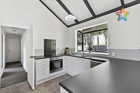 Photo of property in 13 Ruth Grove, Karori, Wellington, 6012