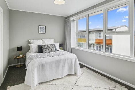 Photo of property in 55u6 Apu Crescent, Lyall Bay, Wellington, 6022