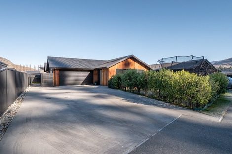 Photo of property in 7 Hicks Road, Lower Shotover, Queenstown, 9304
