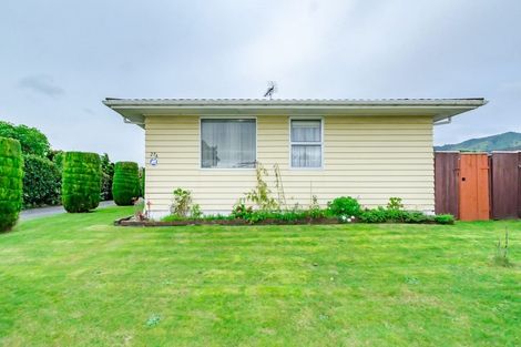 Photo of property in 27a Matai Street, Waikanae, 5036
