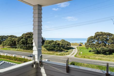 Photo of property in 41 Moana Road, Okitu, Gisborne, 4010