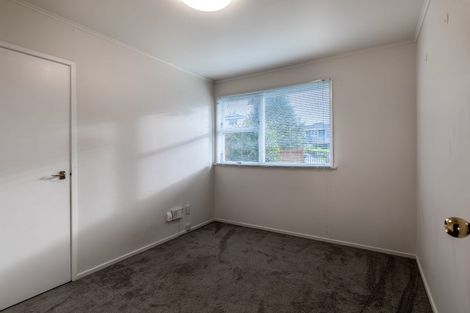 Photo of property in 16 Roick Parade, Glen Eden, Auckland, 0602