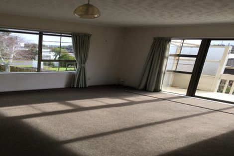 Photo of property in 1/5 Pupuke Road, Takapuna, Auckland, 0622