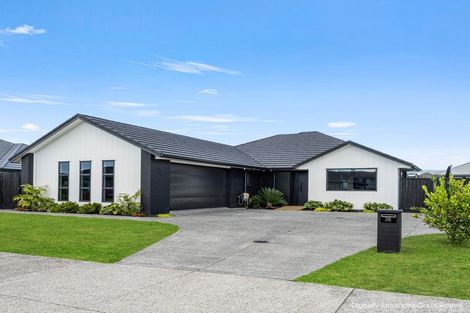 Photo of property in 38 Manawa Road, Papamoa Beach, Papamoa, 3118