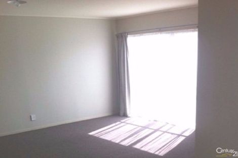 Photo of property in 43 Sharland Avenue, Manurewa, Auckland, 2102