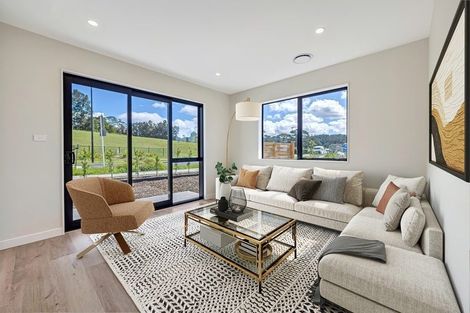 Photo of property in 13 Katote Avenue, Swanson, 0614