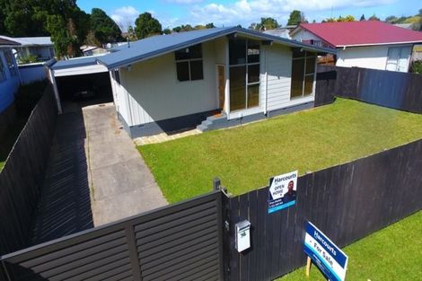 Photo of property in 26 Killington Crescent, Mangere, Auckland, 2022