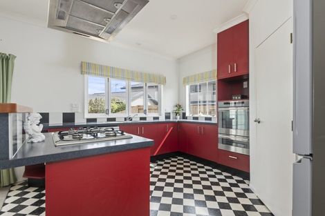 Photo of property in 71 Cashmere Drive, Fitzherbert, Palmerston North, 4410