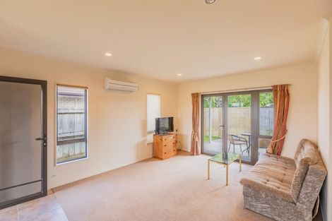Photo of property in 11 Highgrove Place, Waipukurau, 4200