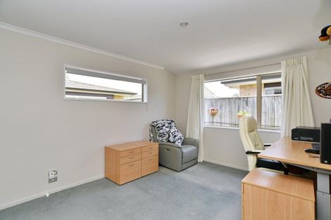 Photo of property in 28/3 Reeves Road, Rangiora, 7400